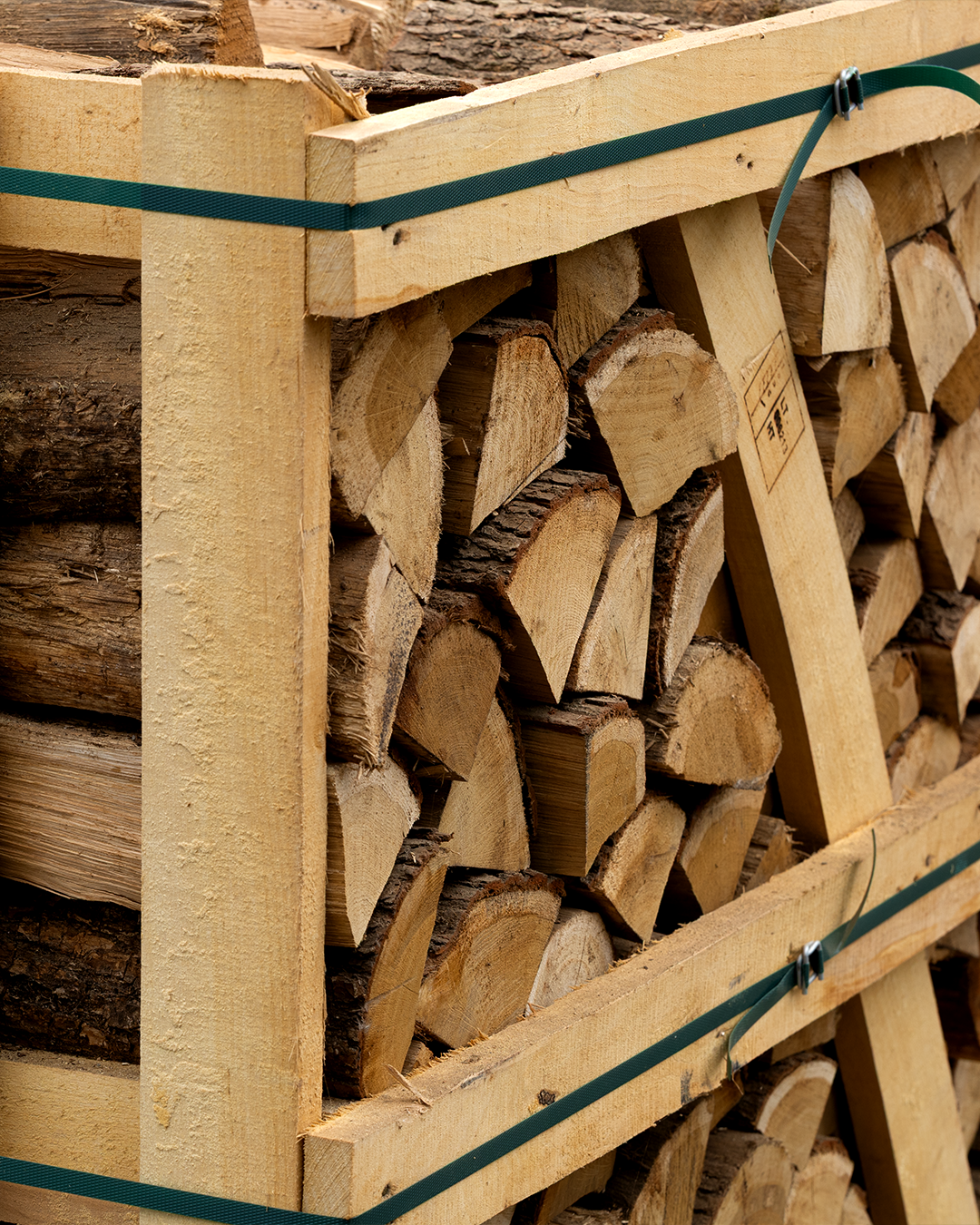 Crate 1.7M³ - Premium Kiln-Dried Oak Hardwood - 400kg